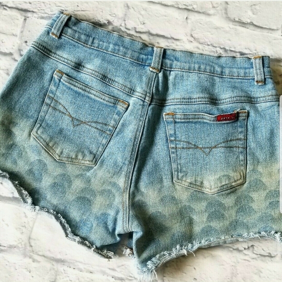 Zana Di (Zanadi) Vintage Y2K Cut Off Distressed Denim Shorts- Juniors Size 9 - Picture 5 of 7